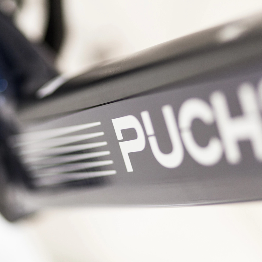 PUCH E-Modern N7 SUV | Blue Indigo GlossyPUCH E-Modern N7 SUV | Blue Indigo Glossy