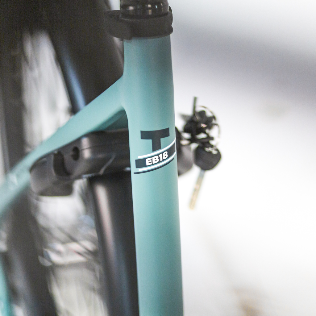 TOMOS EB 18 - Gravel Green MattTOMOS EB 18 - Gravel Green Matt